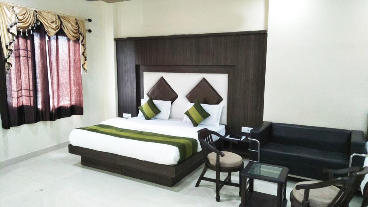 R.S Hotel & Restaurant Amritsar Zewnętrze zdjęcie