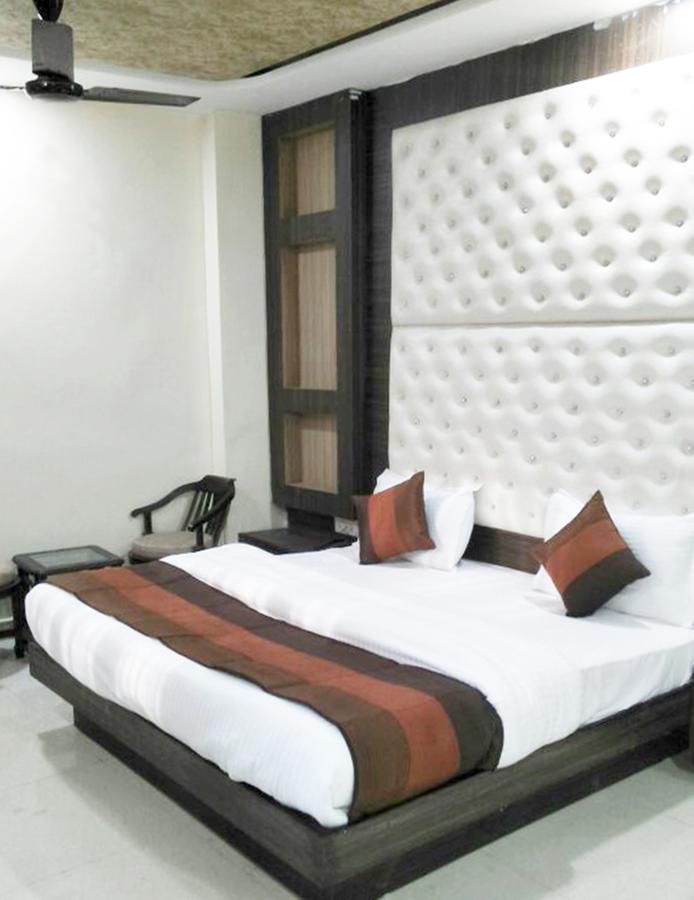 R.S Hotel & Restaurant Amritsar Zewnętrze zdjęcie